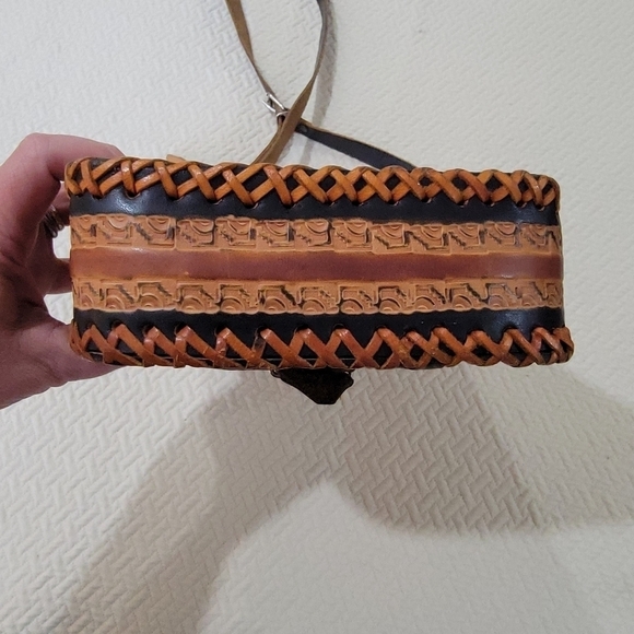 Handmade Tooled Leather Crossbody Satchel Bag Black Brown Made in Mexico - Picture 8 of 16